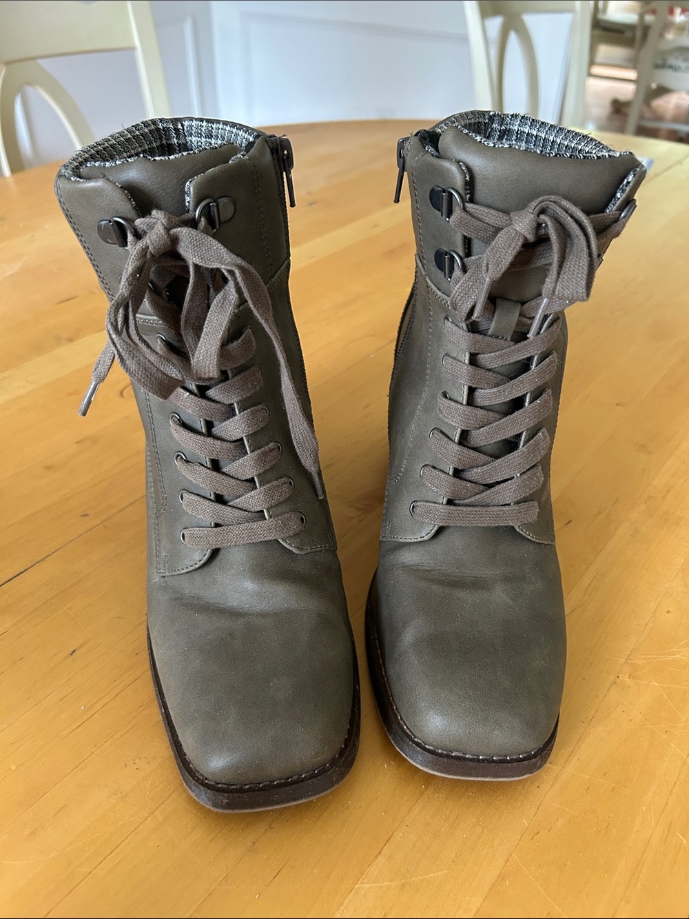 Women's Zip-Up/Lace-Up Ankle Boots in Taupe